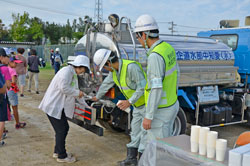 東日本大震災でも活躍した中部水道企業団の給水車