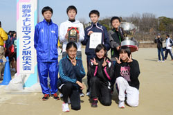 【写真】駅伝地区対抗中学で優勝したチーム黒笹の皆さん